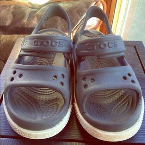 Toddler Sized 10 crocs 🐊